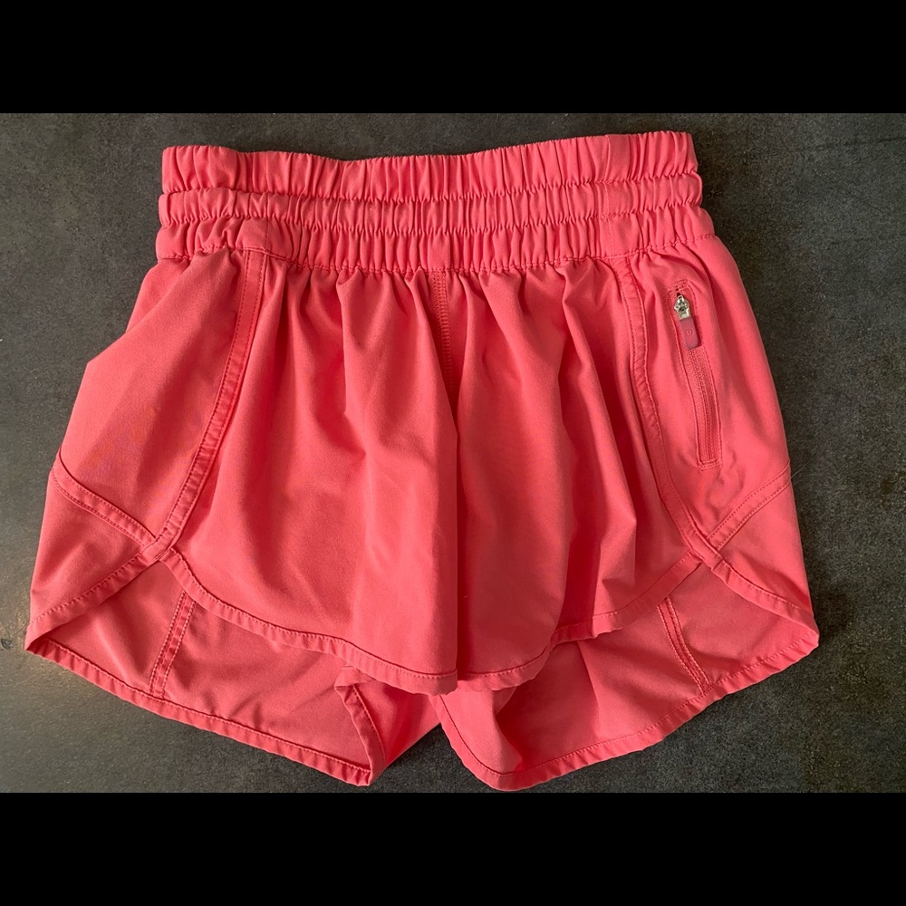 Lululemon Tracker Low-Rise Short 4"